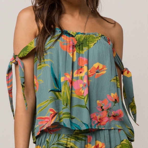 Billabong No Worries Convertible Off-The-Shoulder Floral Top, Small - Picture 1 of 5